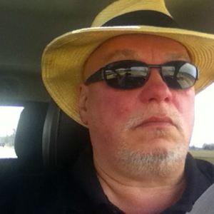 Meet your Posher, Brett